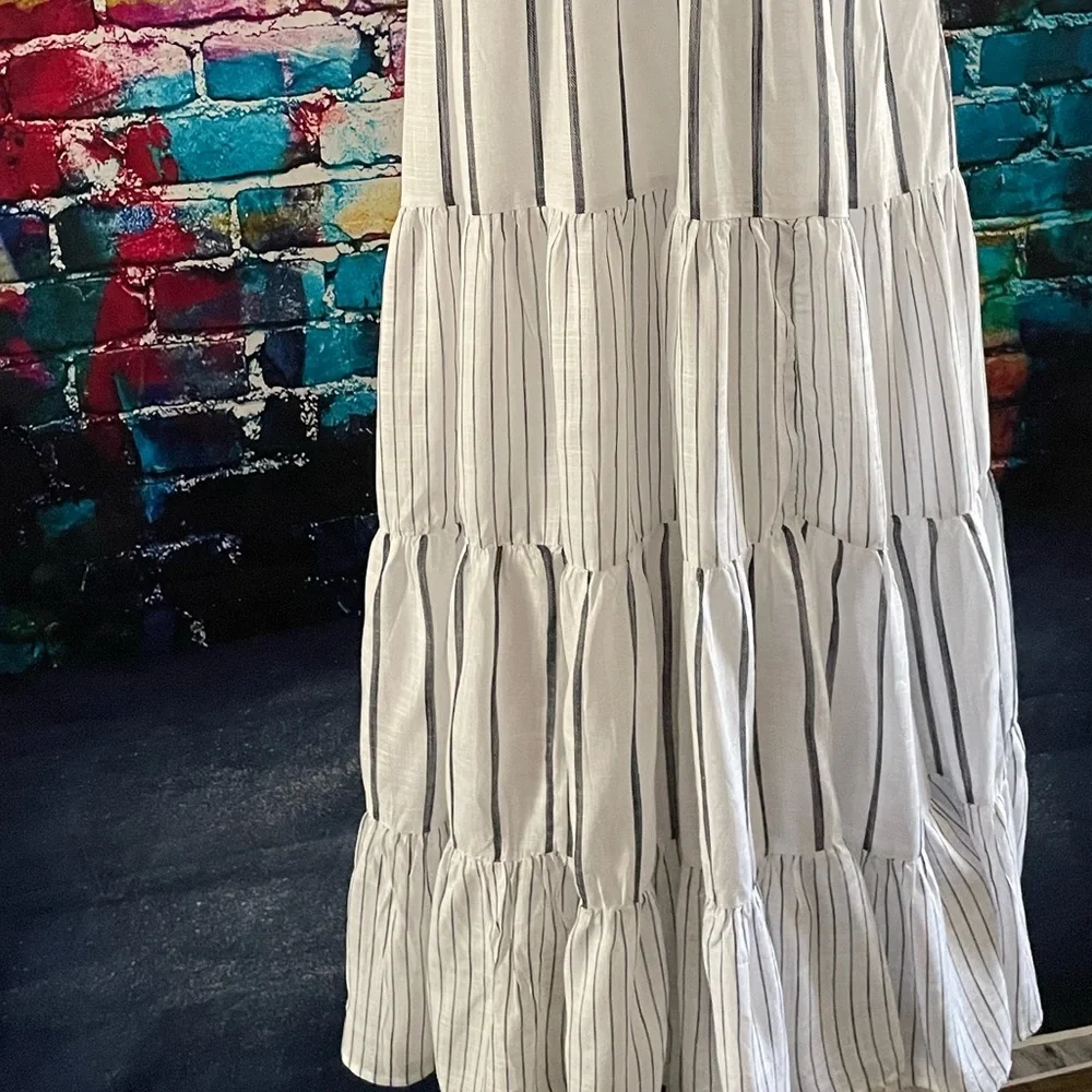 Riley & Rae - Picture 3 of 5